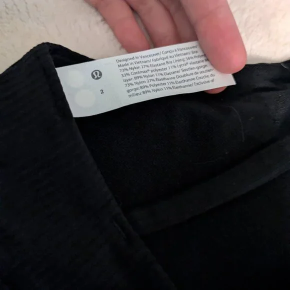Lululemon Size 2 Sports Bra - Picture 6 of 6